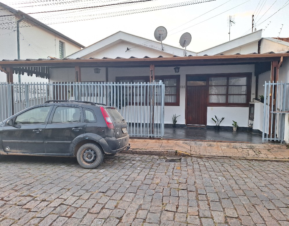 Casa Centro Amparo/SP., Comercial ou Residencial