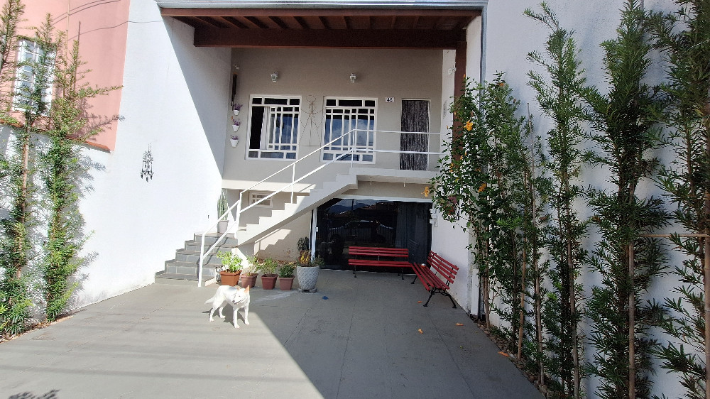 Casa Jardim América em Amparo/SP.