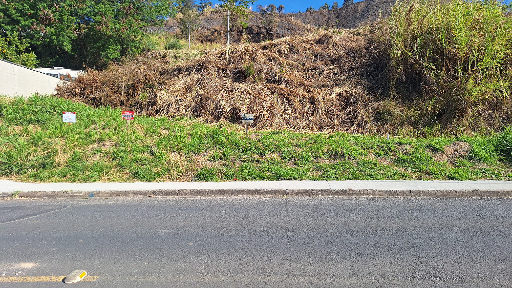 Terreno Jardim São Roberto - Amparo - SP